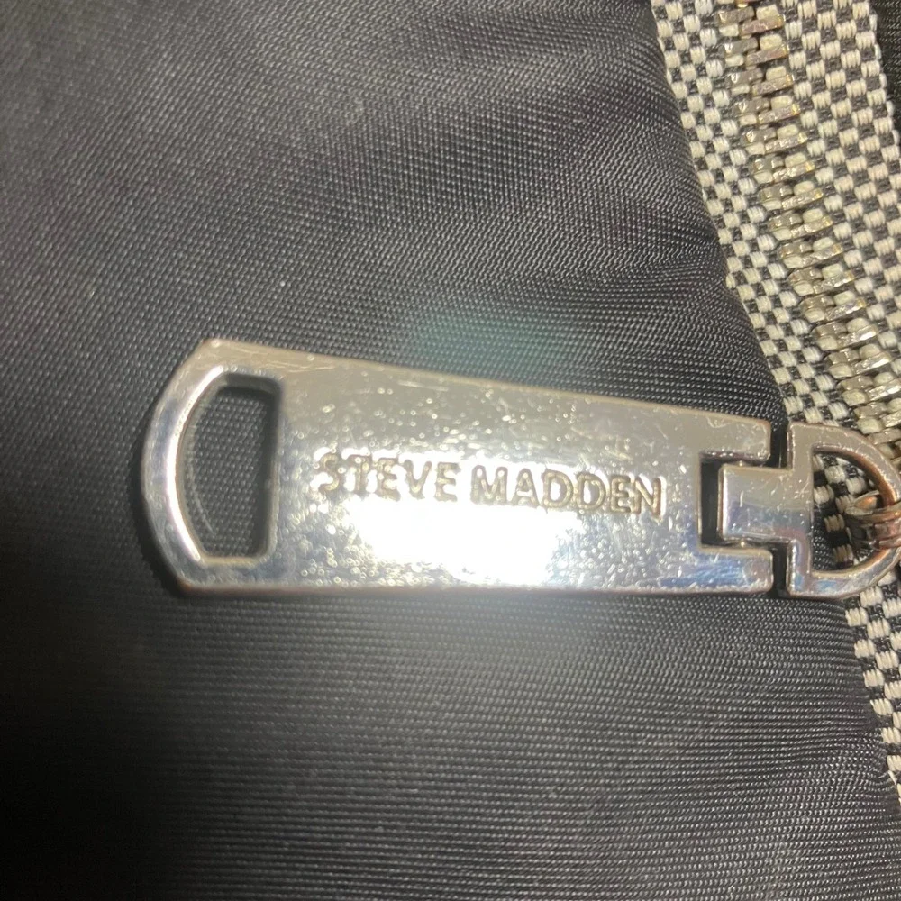 Steve Madden Black Nylon Backpack B-SALLY Logo Straps Silver Hardware Womens EUC